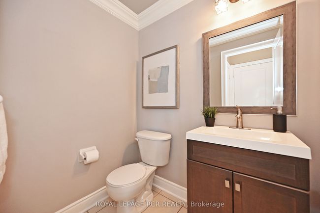 9 Deerhorn Cres, House other with 4 bedrooms, 3 bathrooms and 6 parking in Aurora ON | Image 26