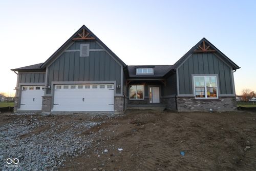 1100 Sweetland Ln, Greenwood, IN, 46143-5033 | Card Image