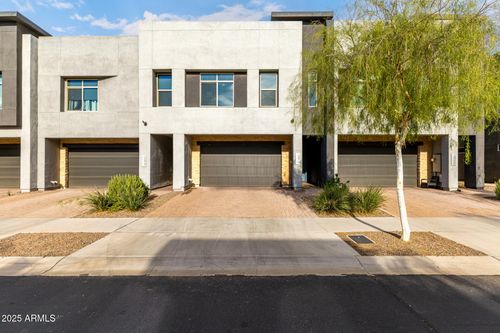 1970 W Desert Hollow Dr, Phoenix, AZ, 85085-8670 | Card Image