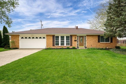 610 Village Ct, Englewood, OH, 45322-2052 | Card Image