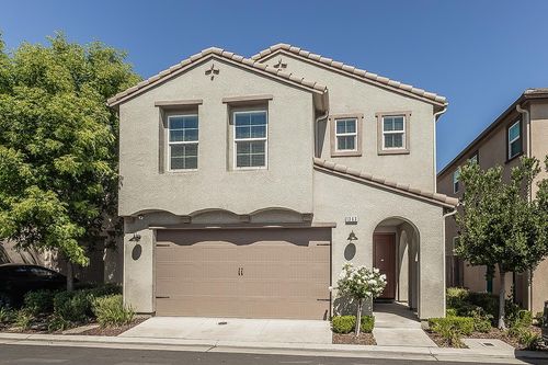1363 Joy Dr, Clovis, CA, 93619-8286 | Card Image