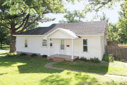 217 N 2nd St, Ceresco, NE, 68017-4184 | Card Image