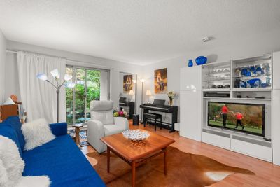 215 - 4373 Halifax St, Condo with 1 bedrooms, 1 bathrooms and 1 parking in Burnaby BC | Image 3