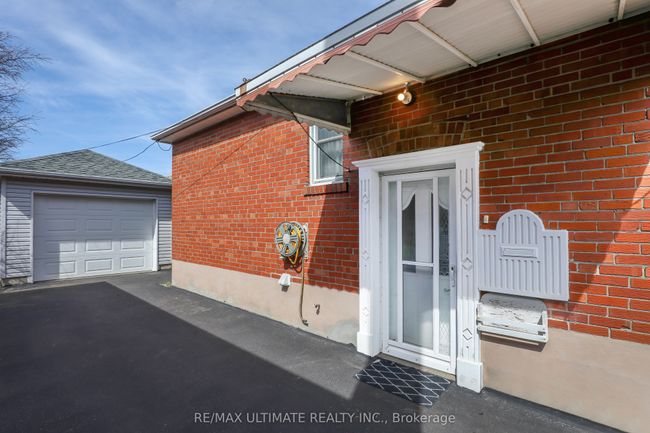 42 Marta Ave, House other with 3 bedrooms, 2 bathrooms and 1 parking in Scarborough ON | Image 26
