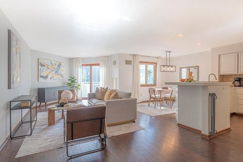 apt-208-1372 Carling Dr, Saint Paul, MN, 55108-5344 | Card Image