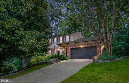 15685 Thistle Ct, DUMFRIES, VA, 22025-1105 | Card Image