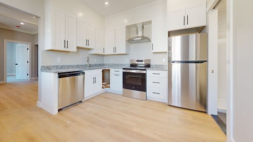 5-61 Dartmouth Street, Waltham, MA, 02543 | Card Image