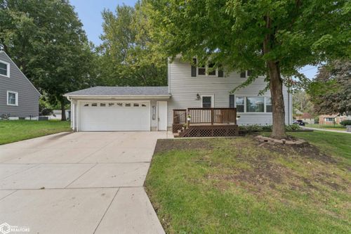 1304 S Virginia Ave, Mason City, IA, 50401-6143 | Card Image