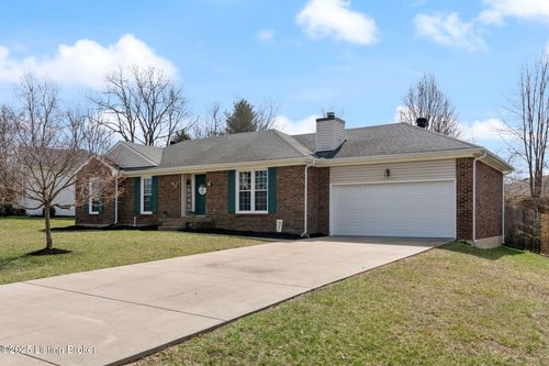 11827 Springmeadow Ln, Goshen, KY, 40026-8514 | Card Image