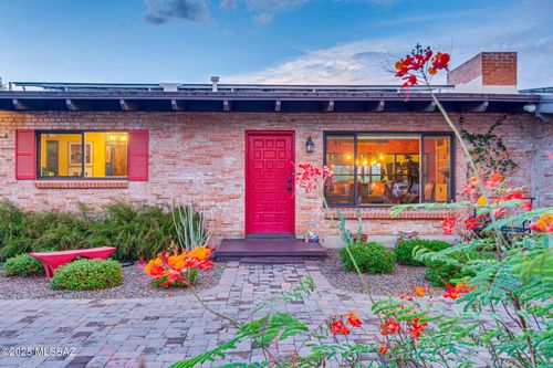 2845 E Mabel St, Tucson, AZ, 85716-3845 | Card Image