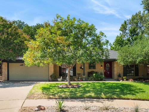 2501 New Haven Ct, Bedford, TX, 76022-7861 | Card Image