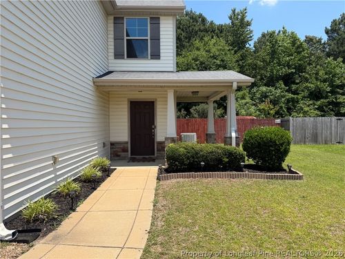 377 Roanoke Dr, Raeford, NC, 28376-8187 | Card Image