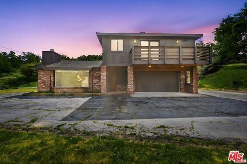 27961 Preakness Drive, Tehachapi, CA, 93561 | Card Image