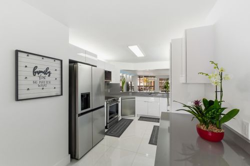 201-7524 Granville Dr, Tamarac, FL, 33321-8736 | Card Image