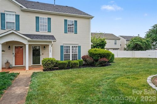 1185 Triece Ln, Charlotte, NC, 28215-4286 | Card Image