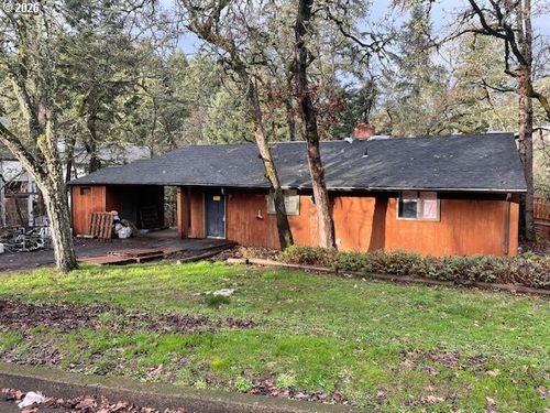 275 W 37th Ave, Eugene, OR, 97404 | Card Image