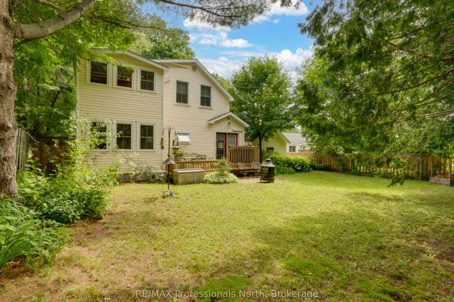 550 Wagner St, House other with 3 bedrooms, 3 bathrooms and 4 parking in Gravenhurst ON | Image 15