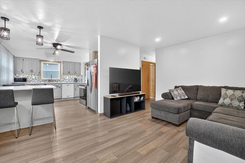 2911 S 56th Street, Milwaukee, WI, 53219 | Card Image