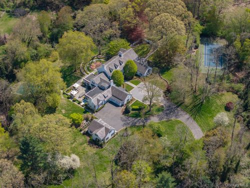 530 Chicken Valley Road, Oyster Bay, NY, 11560 | Card Image