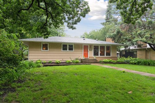 4113 Beverly Ave, Golden Valley, MN, 55422-5219 | Card Image