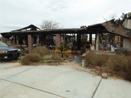 13099 Pocono, Apple Valley, CA, 92308 | Card Image