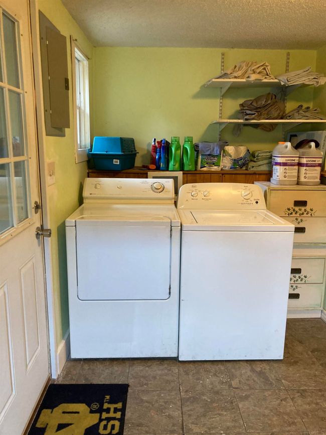 220 E Silver St, House other with 1 bedrooms, 2 bathrooms and null parking in Bluffton IN | Image 15