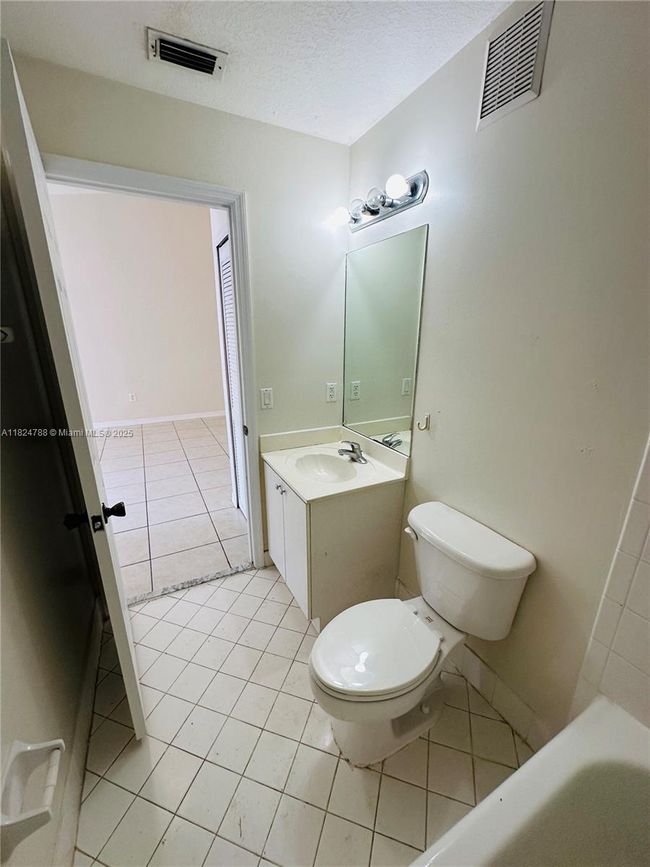 UNIT-203 - 1251 Se 28 Th Ct, Condo with 2 bedrooms, 2 bathrooms and null parking in Homestead FL | Image 19