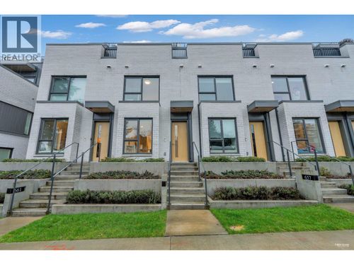 659 30th Ave W, Vancouver, BC, V5Z0K4 | Card Image