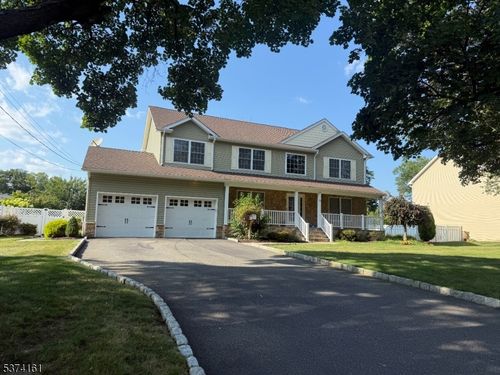 28 Nichols Rd, Pompton Plains, NJ, 07444-1637 | Card Image