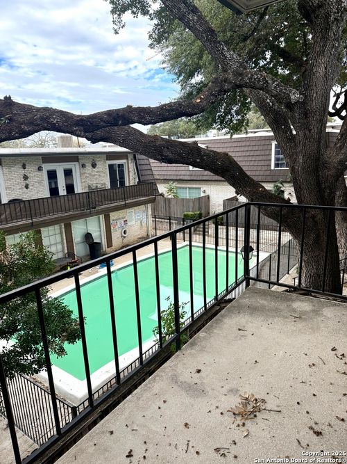 apt-223-8038 Broadway, San Antonio, TX, 78209-8008 | Card Image