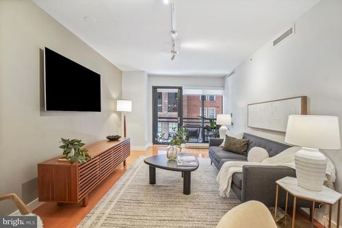 201-912 F St Nw, WASHINGTON, DC, 20004-1445 | Card Image
