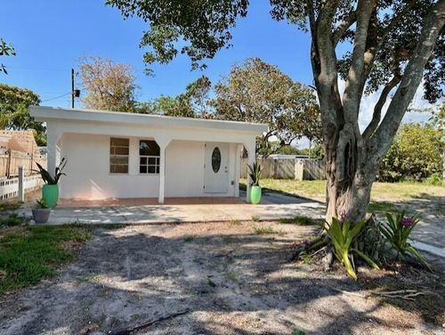 1134 Peak Rd, Lantana, FL, 33462-5924 | Card Image