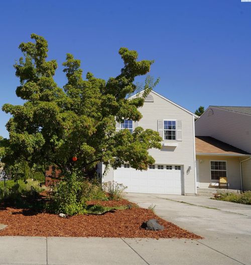 2520 Nw Short Dr, Pullman, WA, 99163-5614 | Card Image