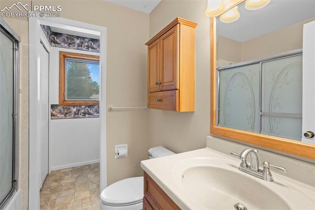 5888 Eldora Dr, House other with 3 bedrooms, 2 bathrooms and 2 parking in Colorado Springs CO | Image 8
