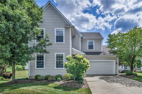2723 Sexton Ct, Broadview Heights, OH, 44147-3670 | Card Image