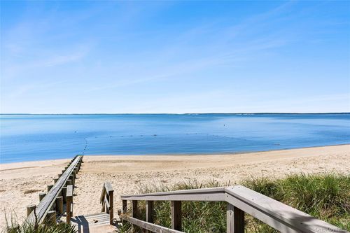 2360 Marlene Ln, Mattituck, NY, 11952-3360 | Card Image
