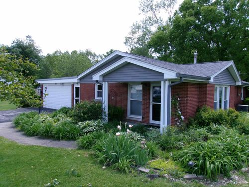 2535 W Evergreen Dr, Bloomington, IN, 47404-2806 | Card Image