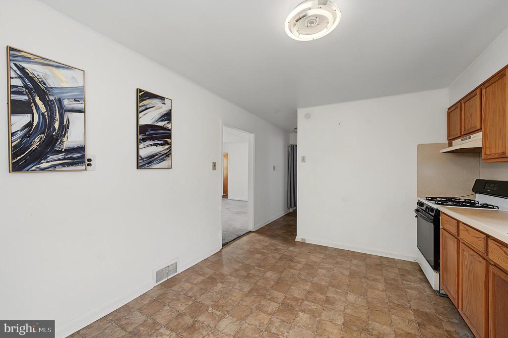 Residential in VINELAND 5