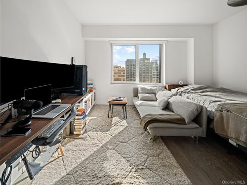 12i-10 Nevins St, Brooklyn, NY, 11217-4862 | Card Image