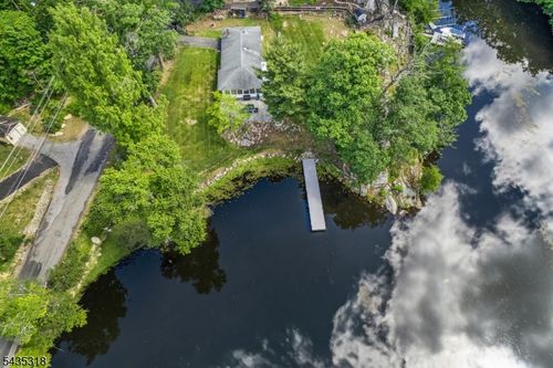 257 Hudson Ave, Hopatcong, NJ, 07843-1709 | Card Image