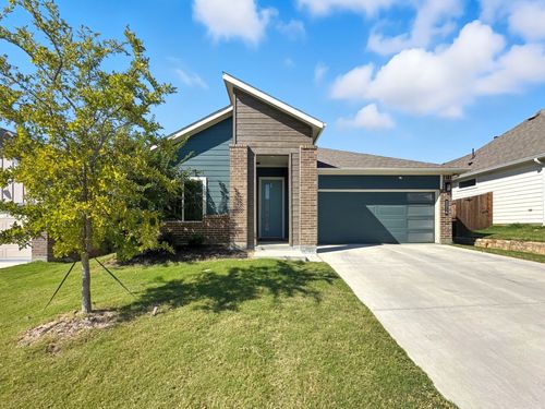 2216 Redwing Dr, Denton, TX, 76205-7022 | Card Image