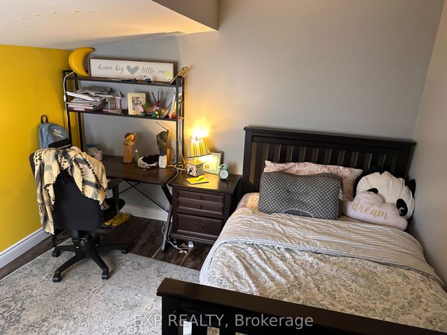 1076 Barwell Ave, House attached with 5 bedrooms, 3 bathrooms and 2 parking in Ottawa ON | Image 13