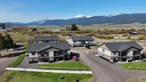 660 Virginia St, New Meadows, ID, 83654-1004 | Card Image