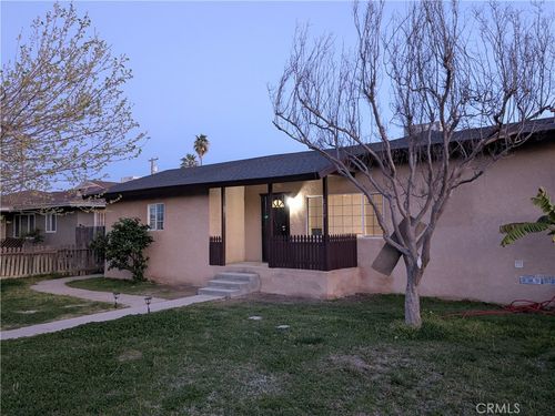 1209 Wilson Rd, Bakersfield, CA, 93304-5155 | Card Image