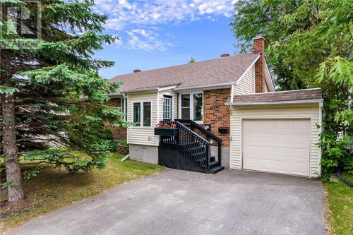 1225 Bancroft Dr, Sudbury, ON, P3B1R6 | Card Image