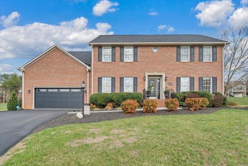 5255 Dresden Cir, Roanoke, VA, 24012-8530 | Card Image