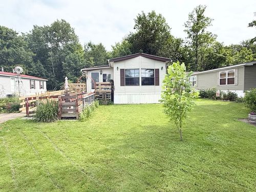 702 Skyline Dr, Mckean, PA, 16426-1557 | Card Image