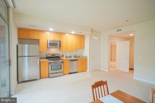 349-3650 S Glebe Rd, ARLINGTON, VA, 22202-2393 | Card Image