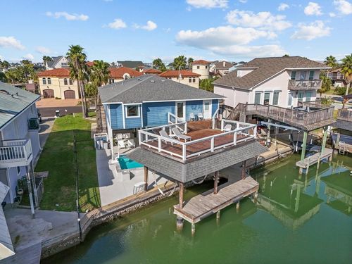 214 Sampan Dr, Tiki Island, TX, 77554-7173 | Card Image