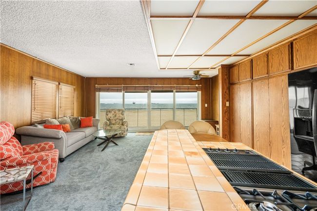 1207 Seal Way, Home with 6 bedrooms, 4 bathrooms and 2 parking in Seal Beach CA | Image 28